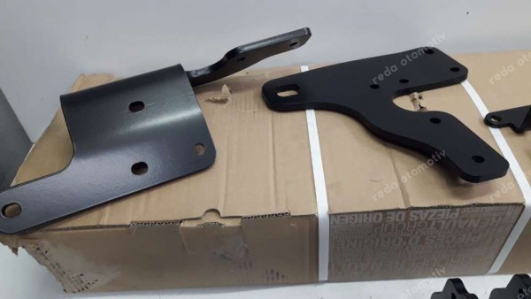 Renault Koleos Çeki Demiri Seti Orj. YP 8201721650 (AP-130)