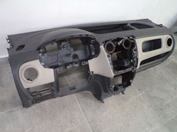 Dacia Dokker Torpido Göğüs Orjinal Çıkma 681007344R 681006313R HP YP (AA-130)