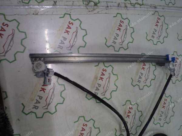 Renault Espace 4 Sol Ön Cam Kriko Ve Motoru Orj 8200424423 YP (DF-126/130)