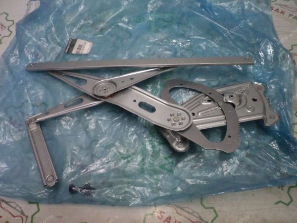 Renault Megane 3 Scenic 3 Sağ Ön Cam Krikosu Orj 807205115R YP (DF-122)