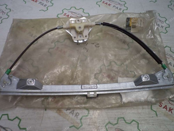 Renault Clio 2 Sağ Ön Cam Krikosu Orj 7700842238 YP (DF-123)