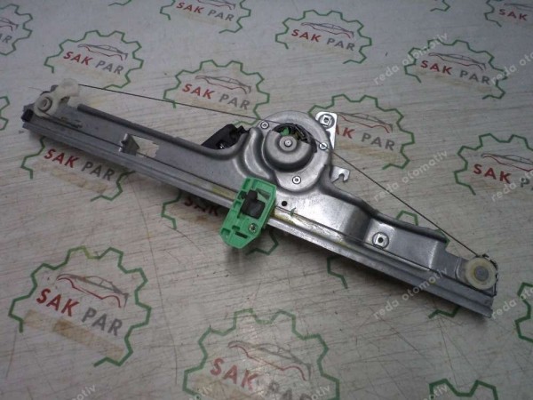 Renault Scenic 2 Sol Ön Cam Krikosu Motorlu Orjinal Sıfır 8200646839 YP (DF-126)