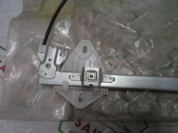 Renault Megane 1 Sol Arka Cam Krikosu 7700834343 YP (DF-124)