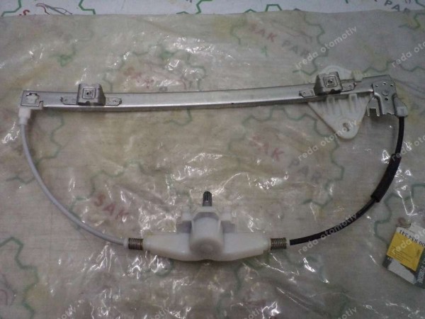 Renault Megane 1 Sol Arka Cam Krikosu 7700834341 YP (DF-124)