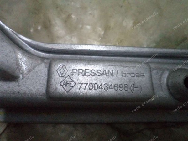 Renault Clio 2 Sağ Arka Cam Krikosu 7700434304 YP (DF-124)