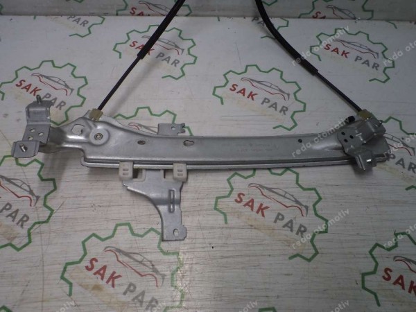 Renault Megane 3 Sol Arka Cam Krikosu Orj 827210008R CP (EF-110)