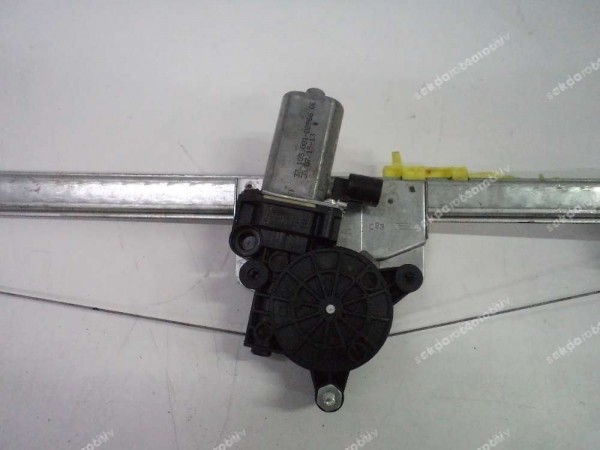 Renault Trafic Vivaro Sağ Arka Cam Krikosu Orj 91165705G SP YP (EF-110)