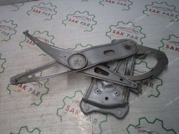 Renault Fluence Sağ Ön Cam Krikosu 966416102 CP (DF-110)