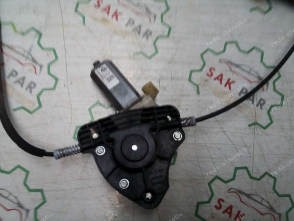 Renault Clio 2 Sol Ön Cam Krikosu Motorlu 8200169093 CP (DF-110)