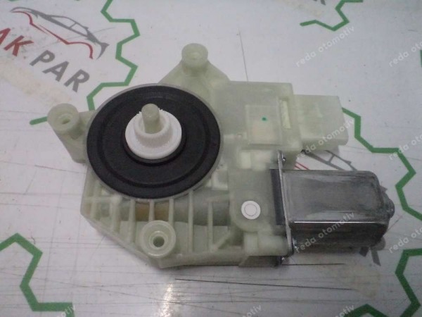 Renault Koleos 2 Sağ Ön Cam Motoru Orjinal Sıfır 807302479R YP (DF-130)