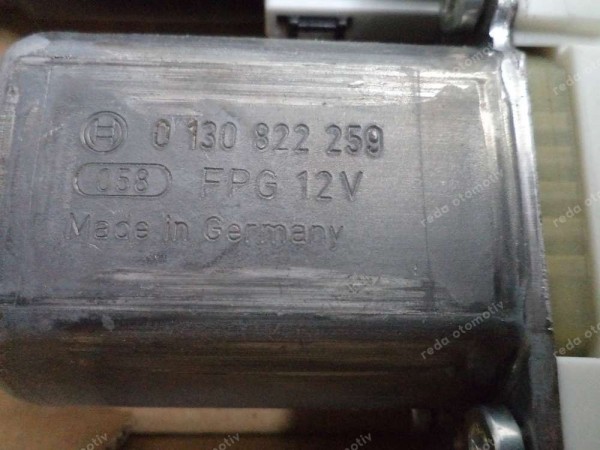 Renault Laguna 3 Sağ Ön Cam Kriko Kaldırma Motoru Orj 807300781R / 5556210302 YP (DF-130)