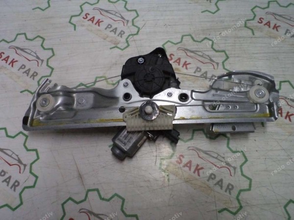 Renault Megane 4 Sağ Arka Cam Krikosu Motorlu 827209091R CP (EF-120)