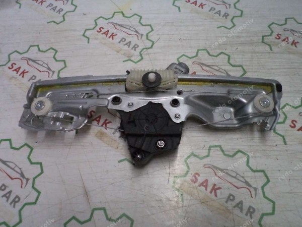 Renault Megane 4 Sağ Arka Cam Krikosu Motorlu 827209091R CP (EF-120)