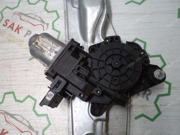 Renault Megane 4 Sol Arka Kapı Cam Krikosu Motorlu 827218403R CP (EF-110)