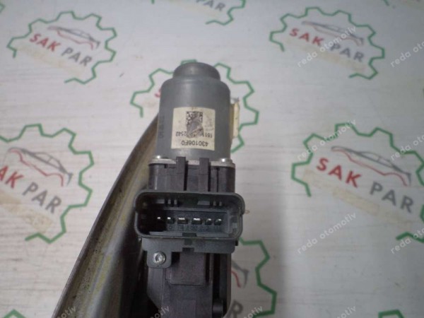 Renault Megane 4 Sol Arka Kapı Cam Krikosu Motorlu 827218403R CP (EF-110)