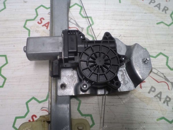 Renault Clio 4 Sol Ön Cam Krikosu 807213867R CP (EF-110)