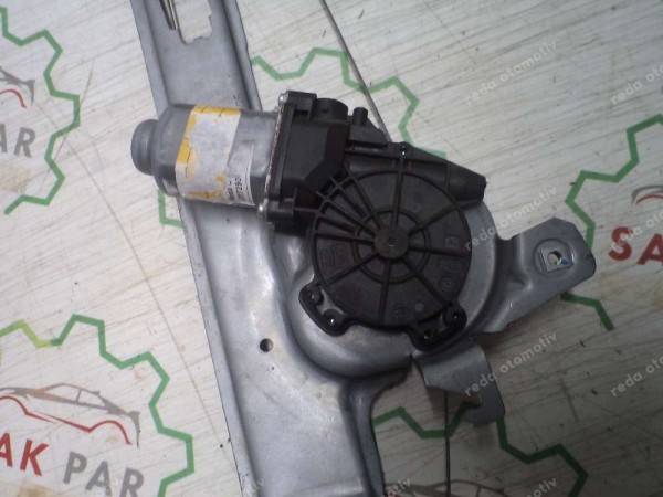 Renault Scenic 2 Sağ Ön Cam Krikosu Motoru Mekanizması Orj 8201264482 CP (EF-110)