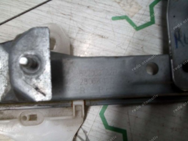 Renault Clio 4 Sağ Arka Cam Krikosu Manuel 827003722R CP (EF-110)