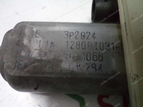 Renault Master 3 Sağ Ön Cam Krikosu Motorlu Komple 807200008R CP (DF-110)