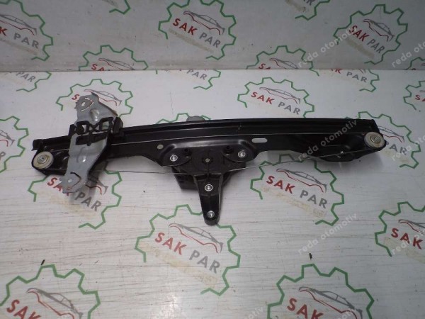 Renault Kadjar Sol Ön Cam Krikosu 807218568R CP (EF-110)