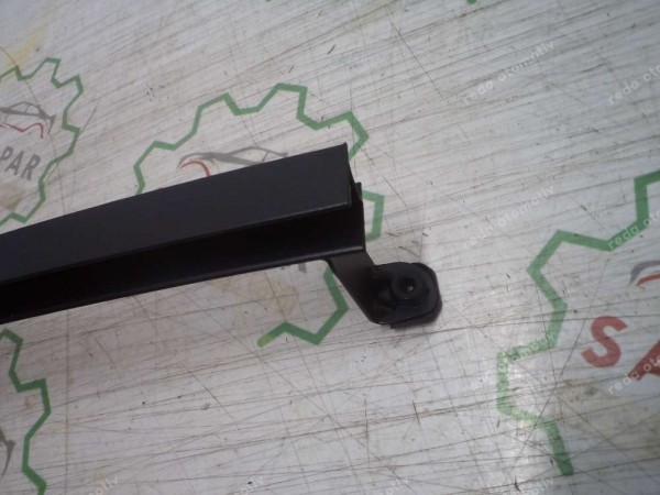 Renault Fluence Megane Sol Arka Kelebek Cam Direği Orjinal 822313476R YP (GI-120)