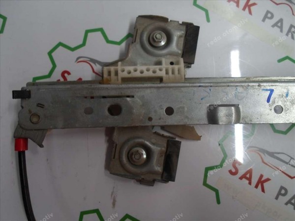 Ford Fiesta Sol Arka Cam Krikosu Manuel 8A61-A27001 CP (DE-110)