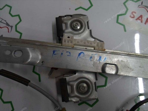 Ford Fiesta Sağ Ön Cam Krikosu 8A61-A23200 CP (DE-110)