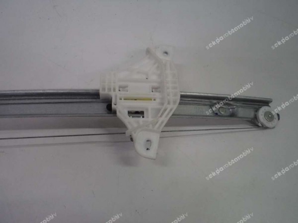 Hyundai İ20 Bayon Sağ Ön Cam Krikosu Ve Motoru Orj 82460-Q0000 SP YP (DF-120)